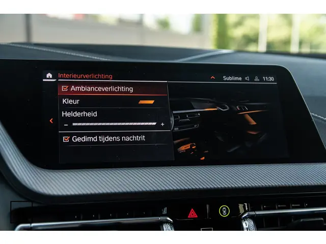 BMW 1 Serie 118i M-Sport | Pano | Leer 2021 Benzine 38