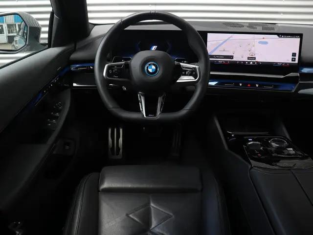 BMW i5 Sedan eDrive40 2024 Elektrisch 9