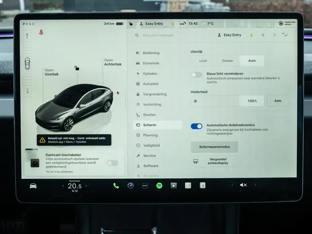 Tesla Model 3 RWD 60 kWh 2024 Elektrisch 26