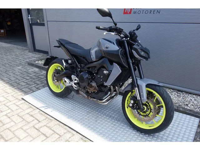 Yamaha MT 09 ABS 2017 Benzine 2