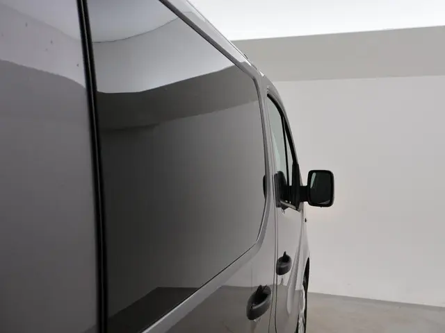 Renault Trafic 1.6 DCI 140 PK L1H1 2015 Diesel 9