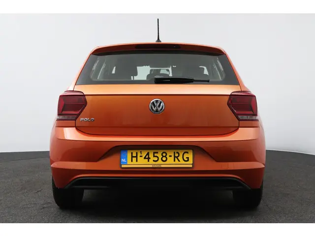 Volkswagen Polo 1.0 TSI Comfortline 2020 Benzine 8