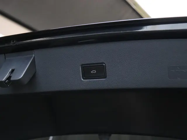 Volkswagen T-Roc 1.5 TSI Sport Business R 2021 Benzine 15