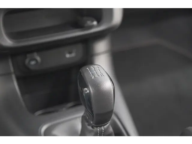 Citroën C3 PureTech 82 C-Series 2021 Benzine 38