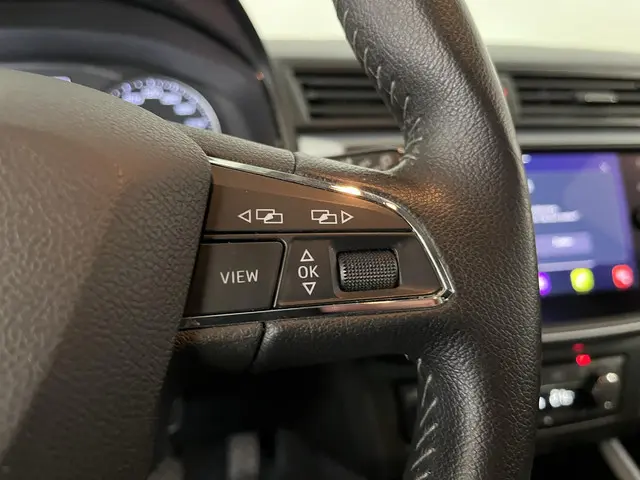 SEAT Arona 1.0 TSI Style Business Intense 2021 Benzine 25