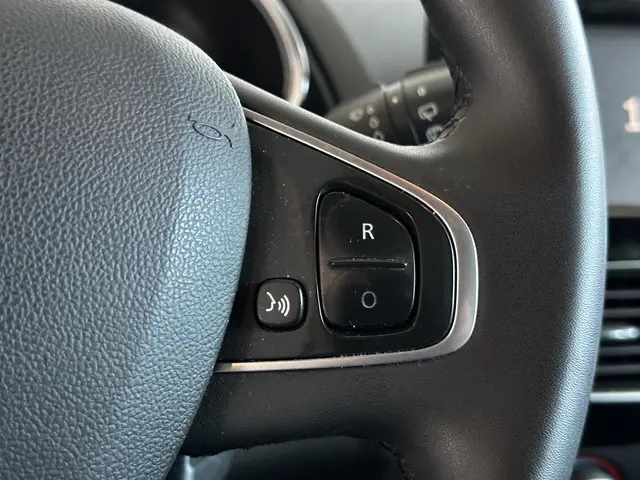 Renault Clio 0.9 TCe Limited 2018 Benzine 21