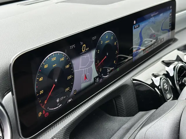 Mercedes-Benz A-Klasse 220 Advantage 2018 Benzine 4