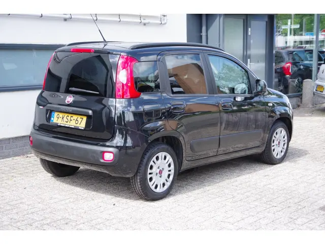 Fiat Panda 0.9 TwinAir Lounge 2013 Benzine 2