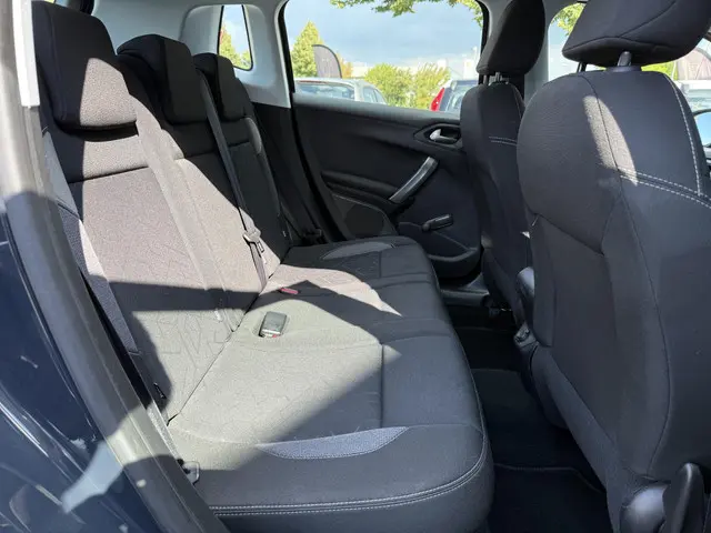 Peugeot 2008 1.2 PureTech Blue Lion 2018 Benzine 10