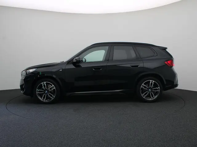 BMW X1 xDrive25e 2023 Hybride Benzine 4