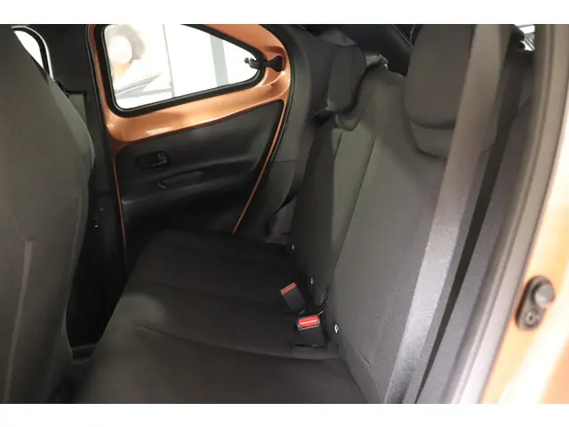 Toyota Aygo X Hybrid 115 pulse, 2026 Hybride Benzine 16