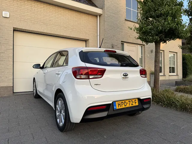 Kia Rio 1.2 ComfortPlusLine 2019 Benzine 3