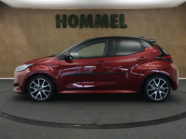 Toyota Yaris 1.5 Hybrid Executive 2020 Hybride Benzine 7