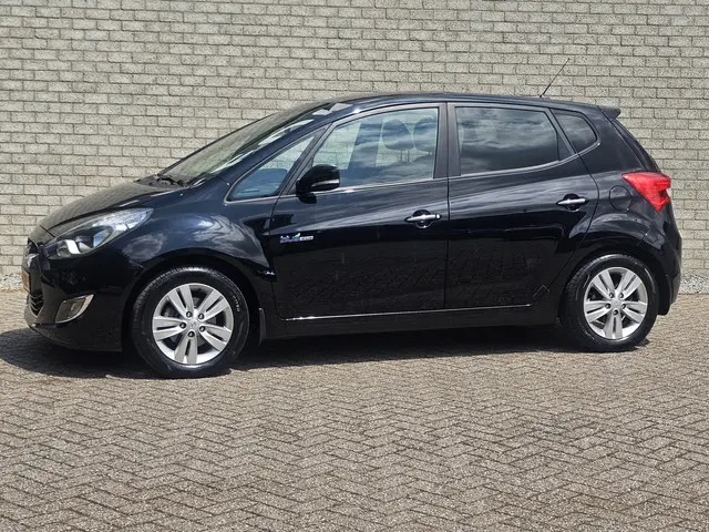 Hyundai ix20 1.4i i-Vision Pano-dak/Trekhaak 2012 Benzine 2