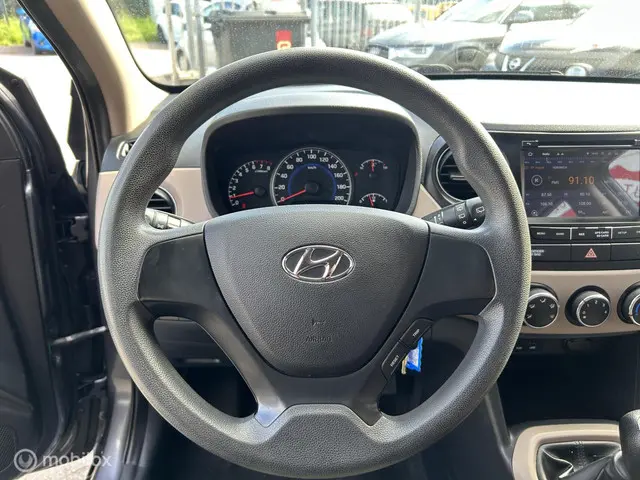 Hyundai i10 1.0i i-Motion Comfort 2014 Benzine 13