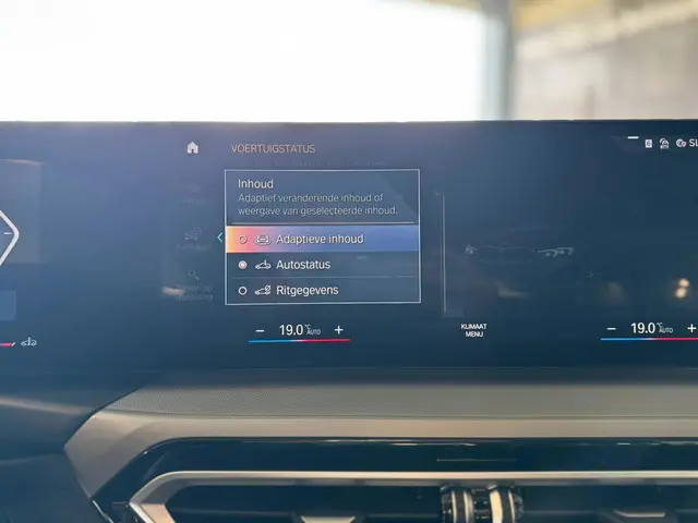 BMW 3 Serie Touring 318i 2023 Benzine 15