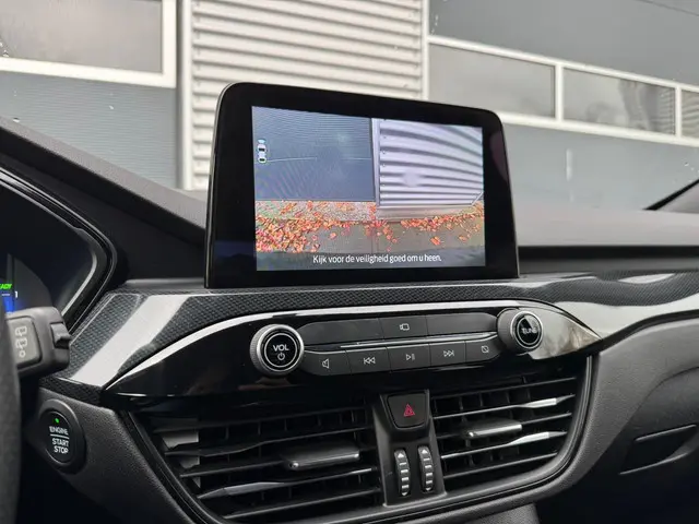 Ford Kuga 2.5 PHEV ST-Line X 2023 Hybride Benzine 15