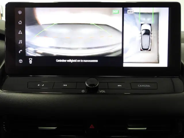 Nissan QASHQAI 1.3 MHEV N-Connecta Design 2023 Benzine 9