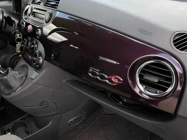 Fiat 500C 0.9 TwinAir Lounge cabrio 2013 Benzine 10