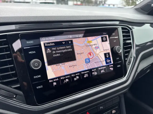 Volkswagen T-Roc 1.5 TSI Sport 2019 Benzine 18