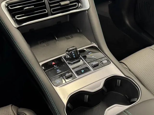 BYD SEAL U 1.5 DM-i FWD Boost 2025 Hybride Benzine 10