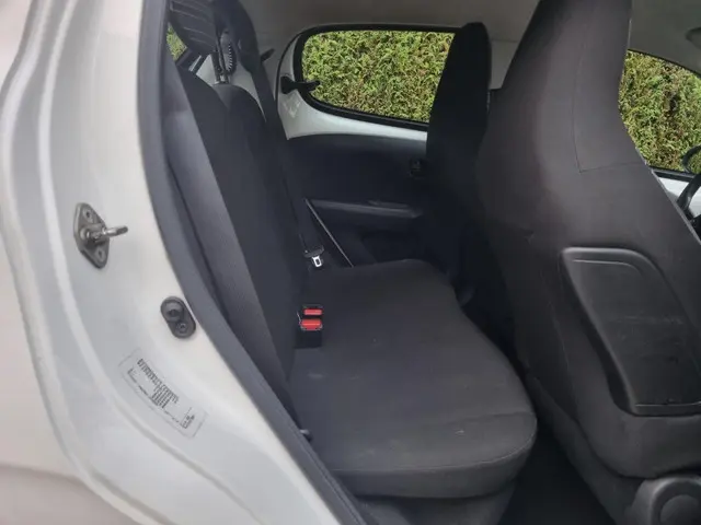 Peugeot 108 1.0 e-VTi Blue Lion 2017 Benzine 10