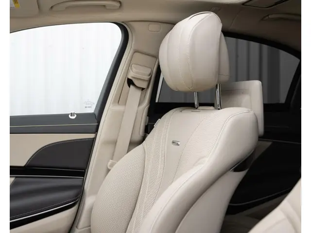 Mercedes-Benz S-Klasse AMG 65 Lang 2016 Benzine 64