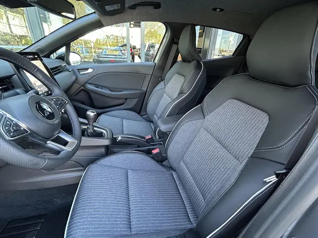 Mitsubishi Colt 1.0T MT Intense+ 2025 Benzine 7