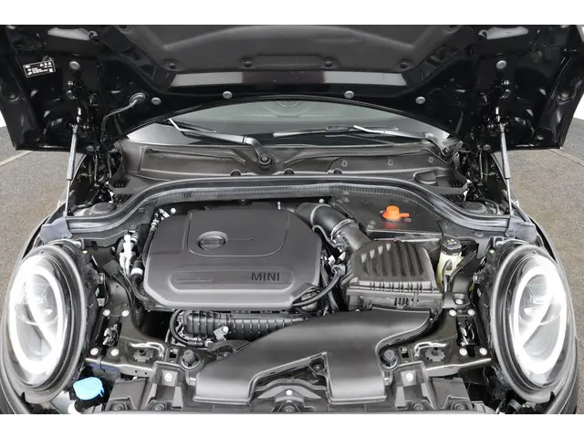 MINI Cooper Mini 1.5 Classic 2023 Benzine 26