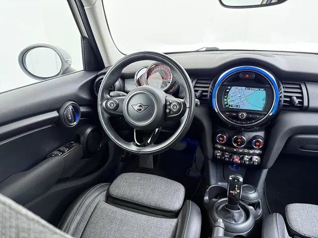 MINI Cooper Mini 1.5 Pepper 2019 Benzine 23