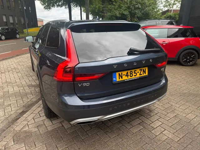 Volvo V90 Cross Country 2.0 T5 Pro 2018 Benzine 4