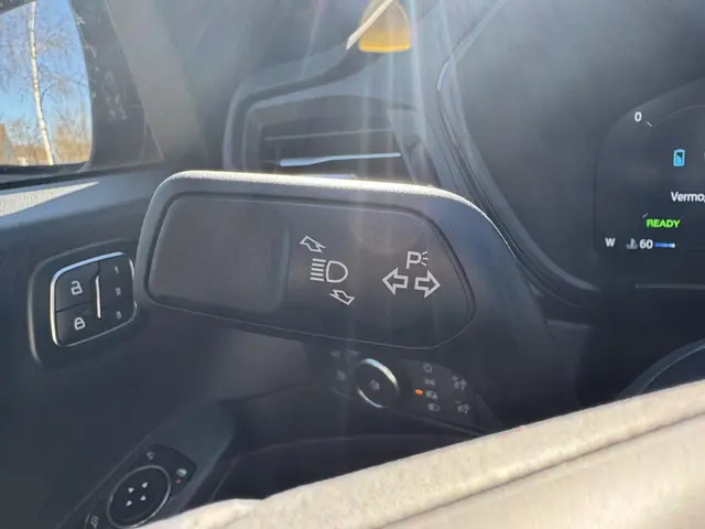 Ford Kuga 2.5 PHEV ST-Line X 2025 Hybride Benzine 19