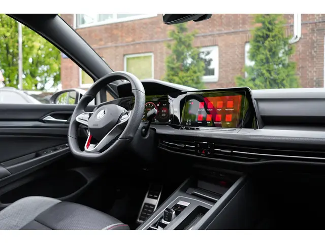 Volkswagen Golf 2.0 TSI GTI 2021 Benzine 26