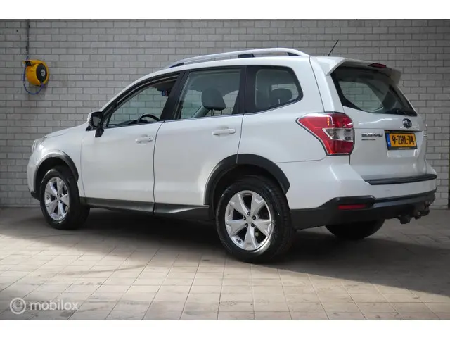 Subaru Forester 2.0 Nagano 2015 Benzine