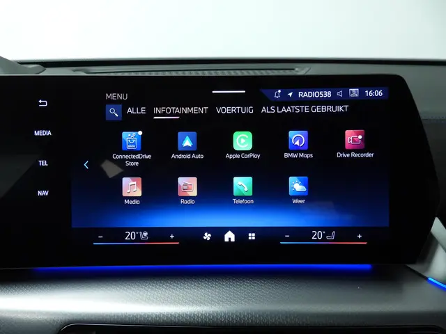 BMW X2 sDrive 20i 2026 Benzine 14