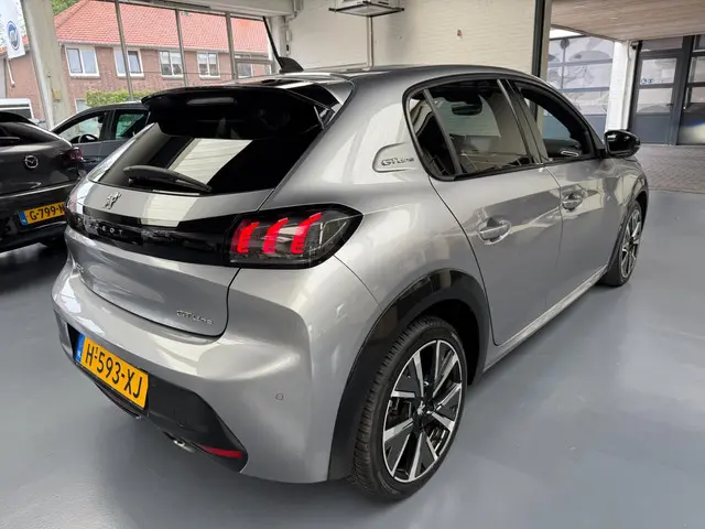 Peugeot 208 2