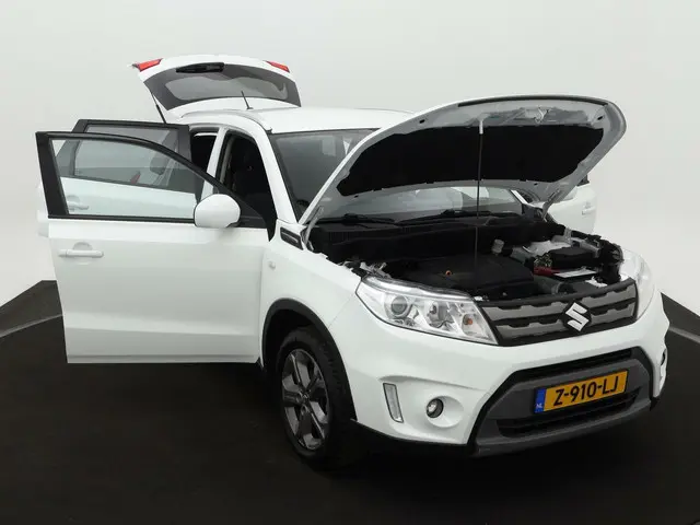 Suzuki Vitara 1.6 Exclusive 2016 Benzine 23