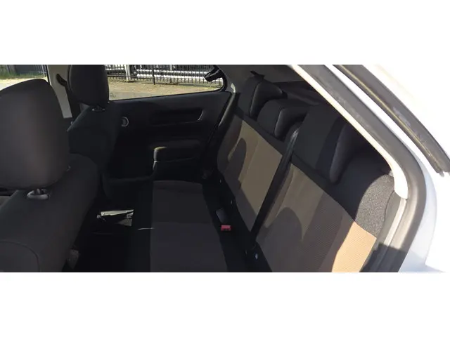 Citroën C4 Cactus 1.2 PureTech W 2014 Benzine 10