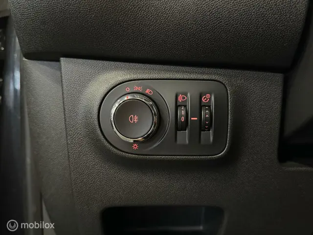 Opel ADAM 1.2 AIRCO / SLECHTS 49.000 KM NAP 2013 Benzine 22