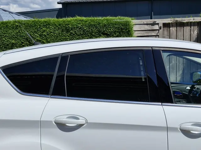 Ford C-MAX 1.0 Titanium 2013 Benzine 6