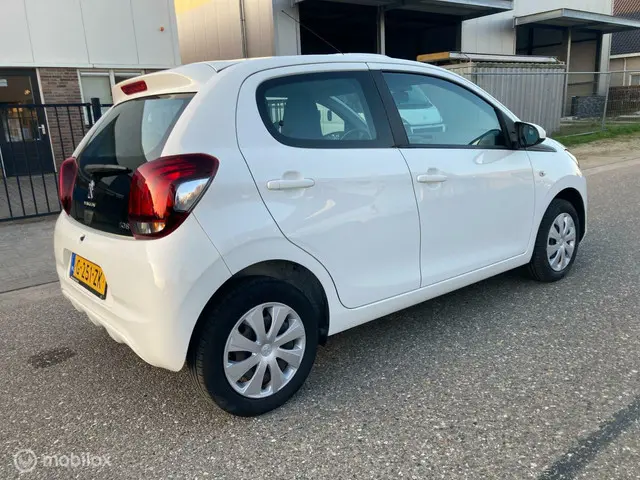 Peugeot 108 1.0 e-VTi Active 5 deurs airco 2020 Benzine 6