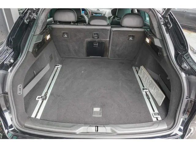 Maserati Levante Gransport 3.0 V6 D 275pk 2019 Diesel 35