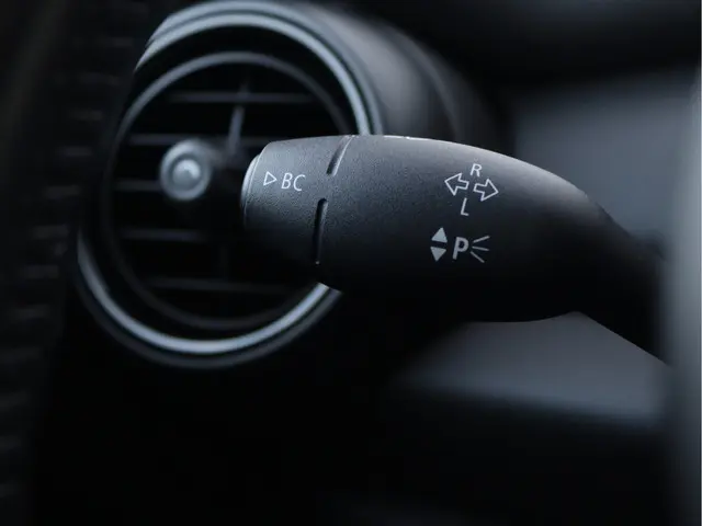 MINI One | Navigatiesysteem 2019 Benzine 27