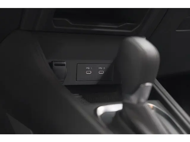 Renault Captur Mild Hybrid 160 EDC Techno 2024 Benzine 44