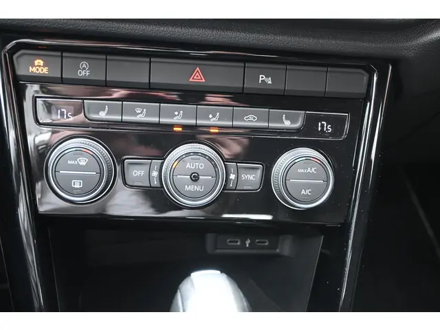 Volkswagen T-Roc 1.5 TSI Sport Business R 2020 Benzine 15