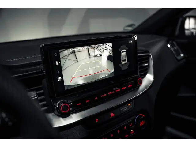 Kia Ceed 1.6 T-GDi GT 2023 Benzine 29