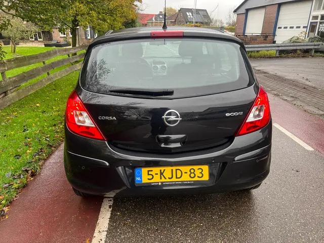 Opel Corsa 1.2-16V Rhythm Airco. PDC 2013 Benzine 18