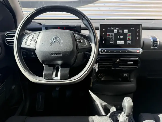 Citroën C4 Cactus 1.2 VTi Shine 2015 Benzine 2