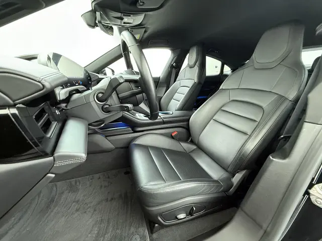 Porsche Taycan Performance 84 kWh 2021 Elektrisch 18