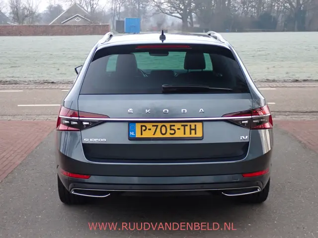 Škoda Superb Combi 1.4TSI iV 2020 Hybride Benzine 25